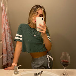 Meet your Posher, Selene